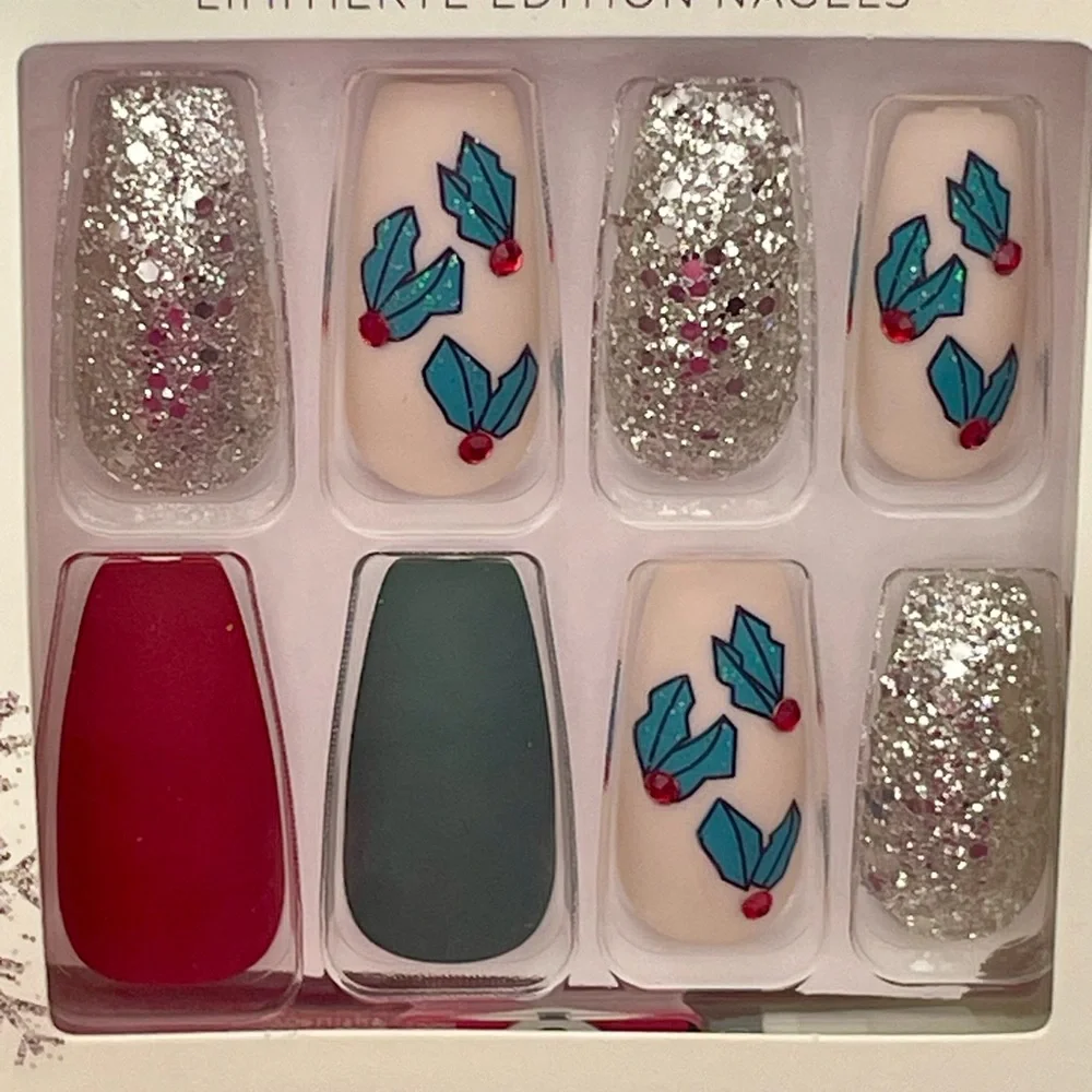 KISS Glue-On/Press-On Christmas Nails - Lot of 3 - Picture 4 of 8